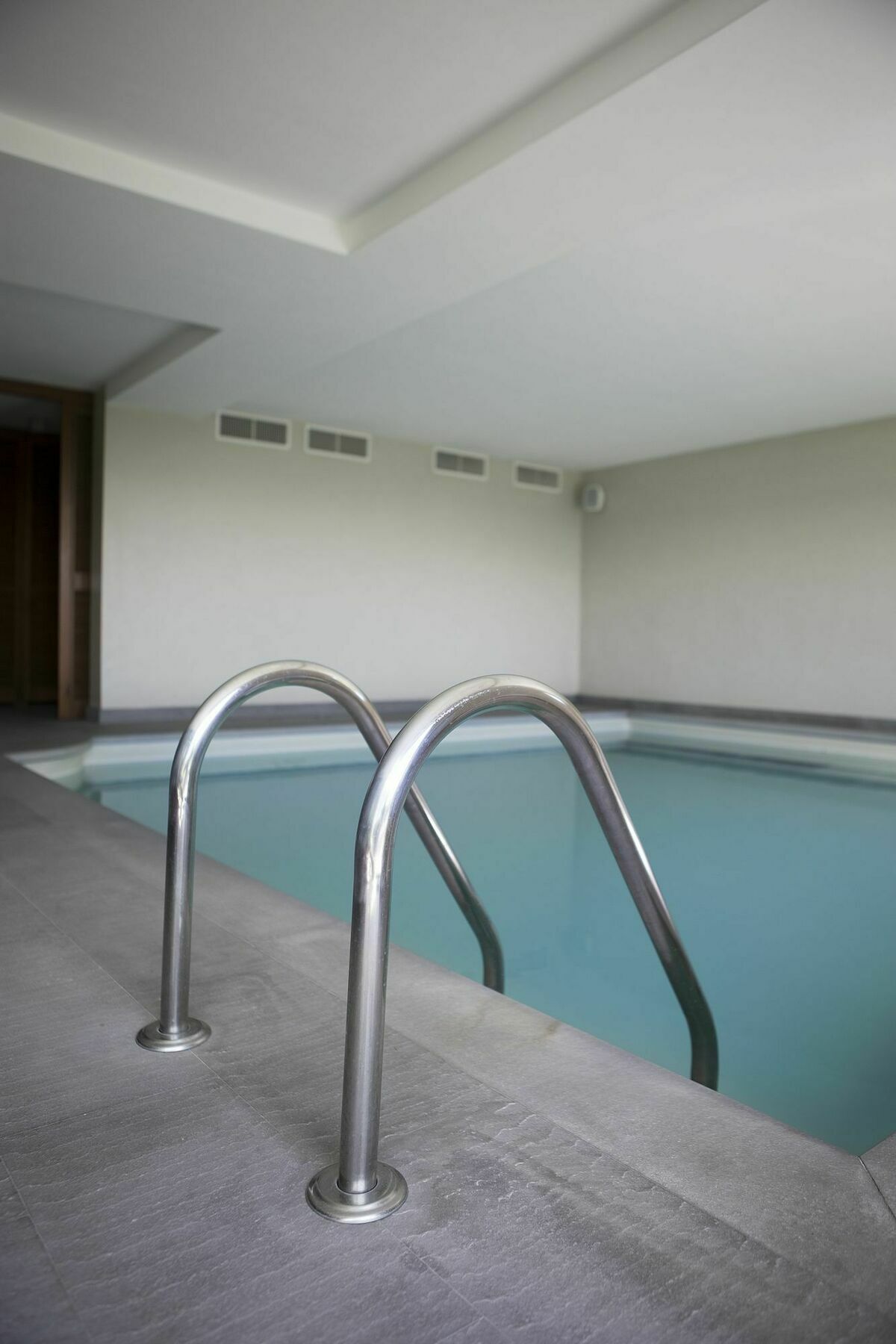 Suite & Pool-Como House-160 Mt-Private Indoor Swimming Pool, Heated All Year-Private Covered Parking-Private Garden And Terrace-Fully Equipped Kitchen Dış mekan fotoğraf